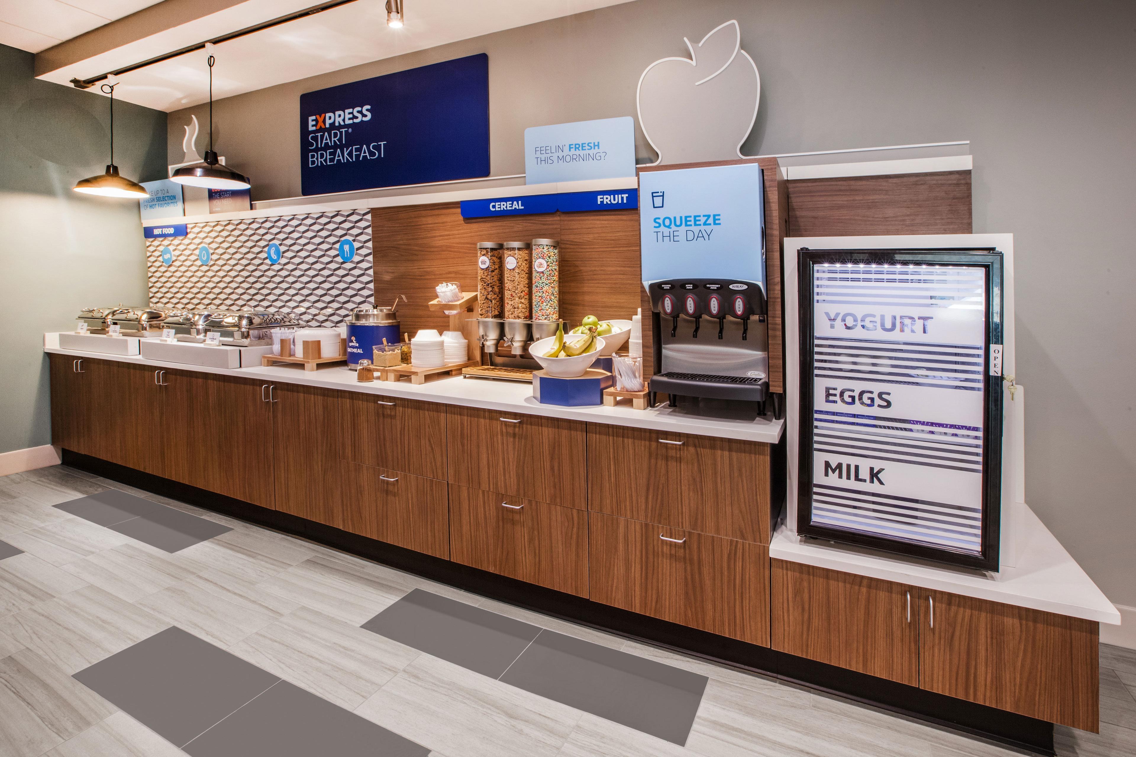 Holiday Inn Express Fairfax-Arlington Boulevard By Ihg Экстерьер фото