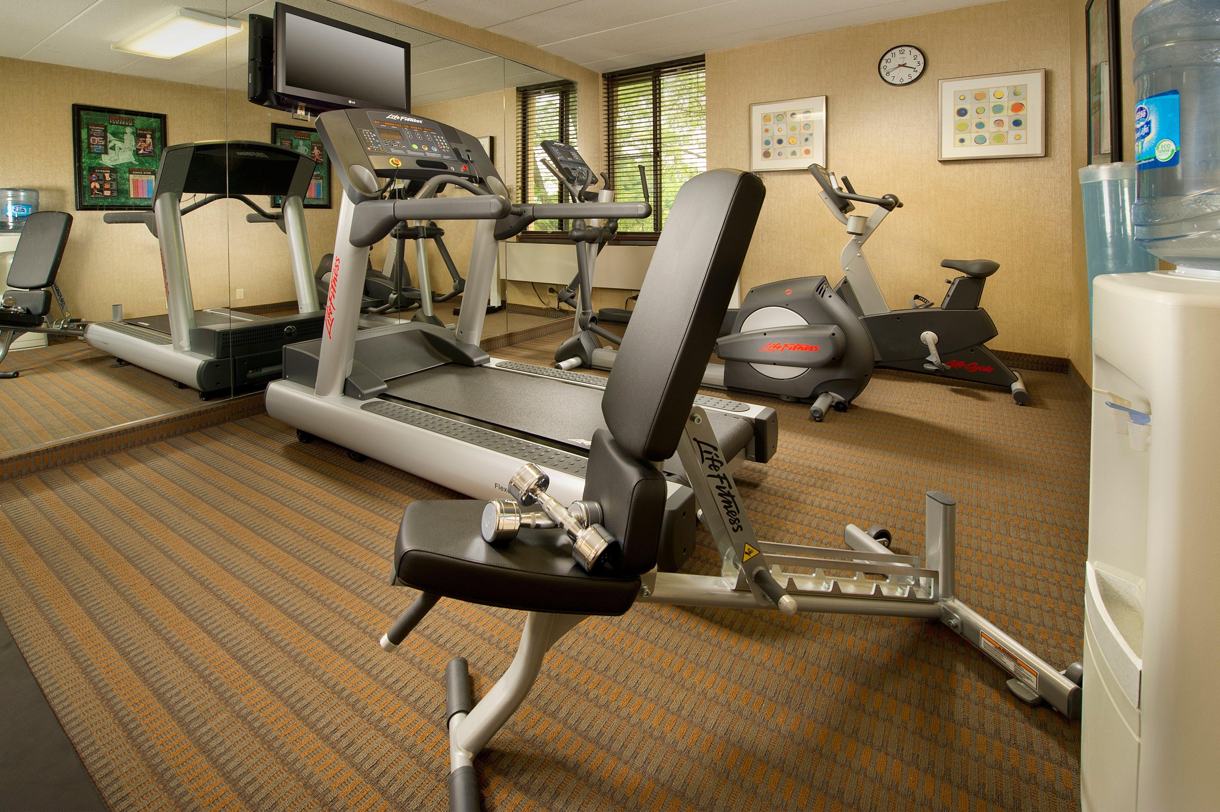 Holiday Inn Express Fairfax-Arlington Boulevard By Ihg Экстерьер фото