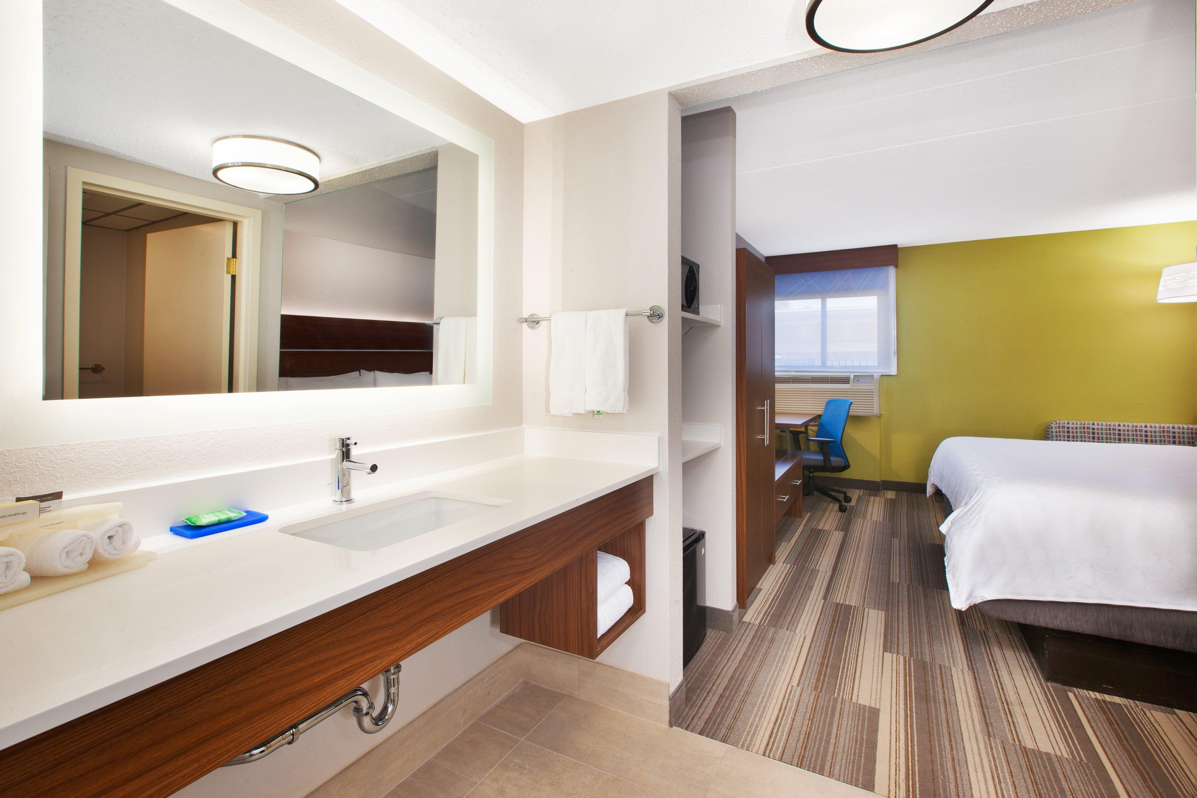 Holiday Inn Express Fairfax-Arlington Boulevard By Ihg Экстерьер фото